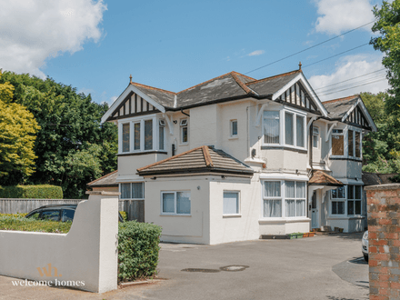 Flat 4 2 Annerley Road