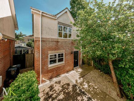 3 Bedroom Detached House